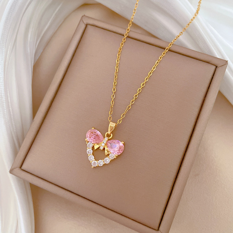 Butterfly Clasp Deployant - 세련된 명품 나비 매듭 하트 펜던트