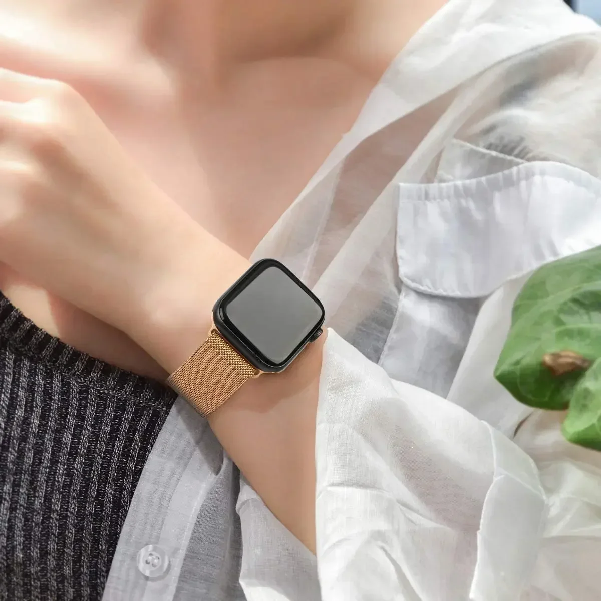 Apple 시계 밴드 용 마그네틱 루프 스트랩 44mm - Milanese Loop Magnetic 리뷰 및 가격